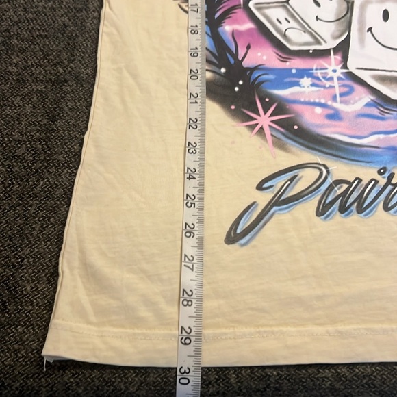 Like New! MARKET x Smiley “Pair a dice” Short Sleeve graphic T-shirt sz M - Picture 5 of 6